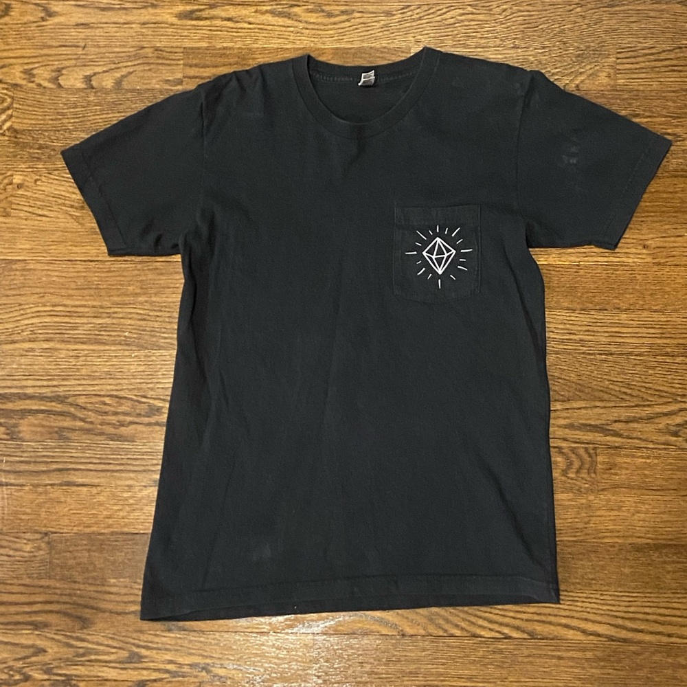 Vintage Diamond Youth Pocket Tee Shirt Size Medium Trapped Under Ice Turnstile